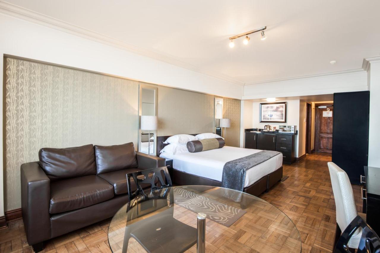 Belaire Suites Hotel Дърбан Екстериор снимка