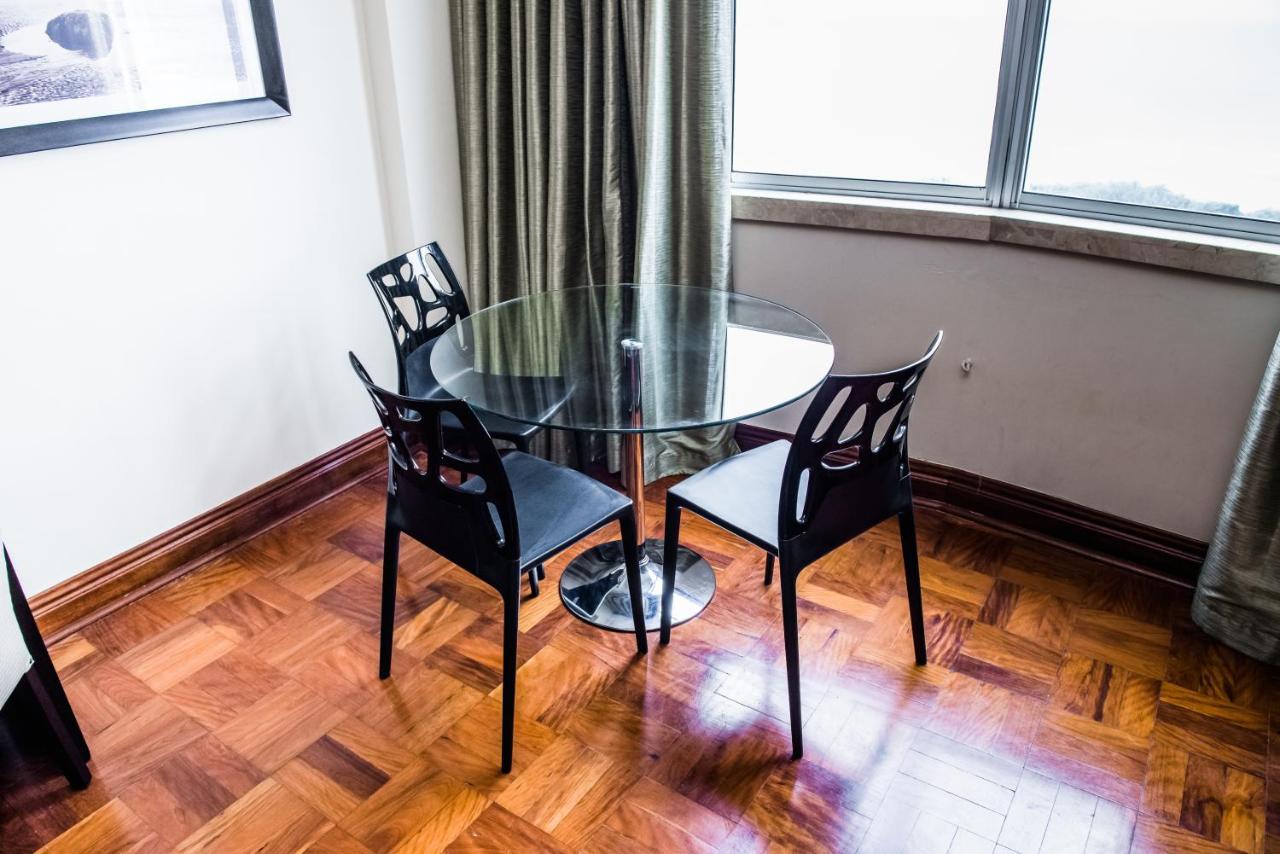 Belaire Suites Hotel Дърбан Екстериор снимка