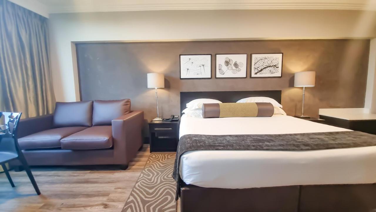 Belaire Suites Hotel Дърбан Екстериор снимка