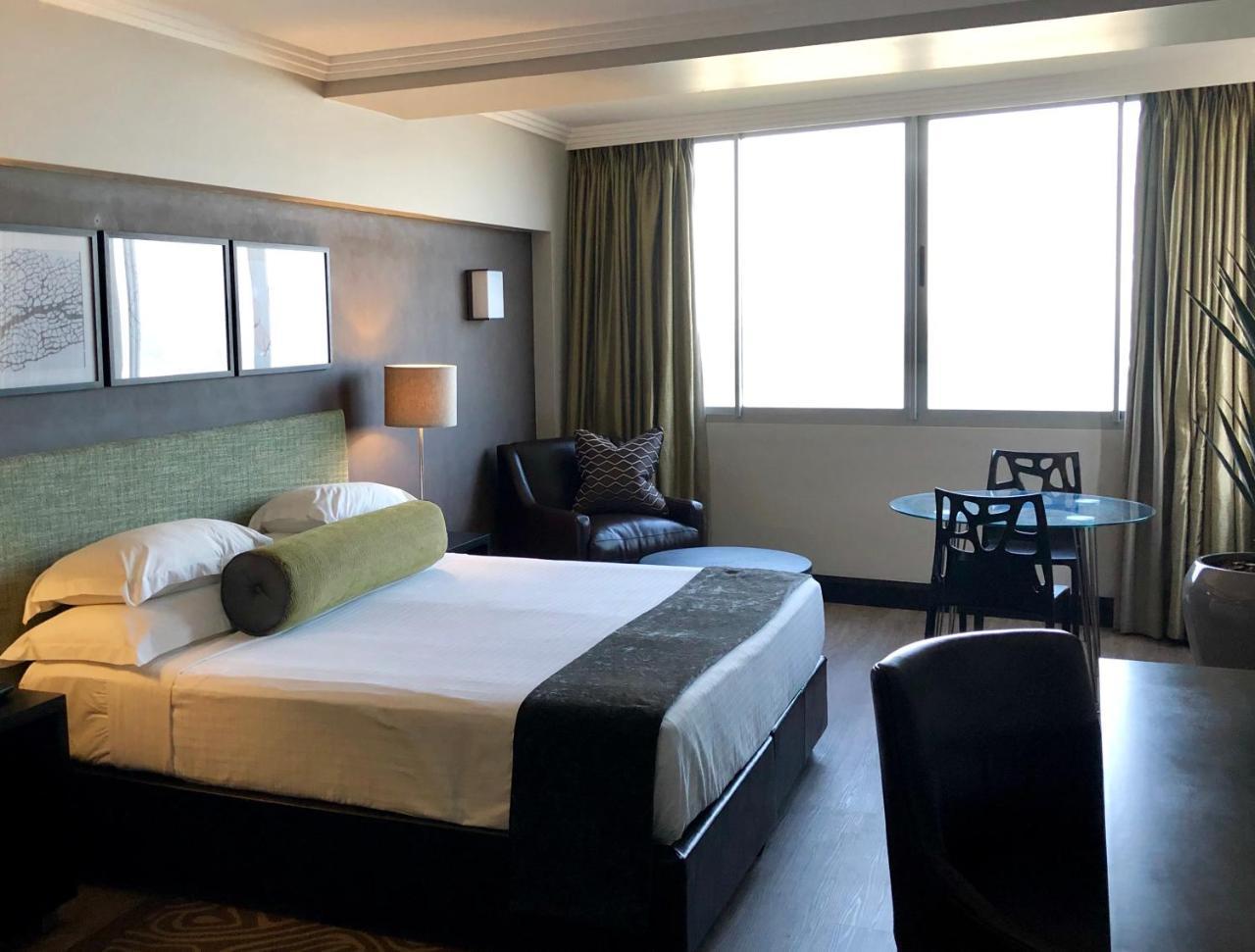 Belaire Suites Hotel Дърбан Екстериор снимка